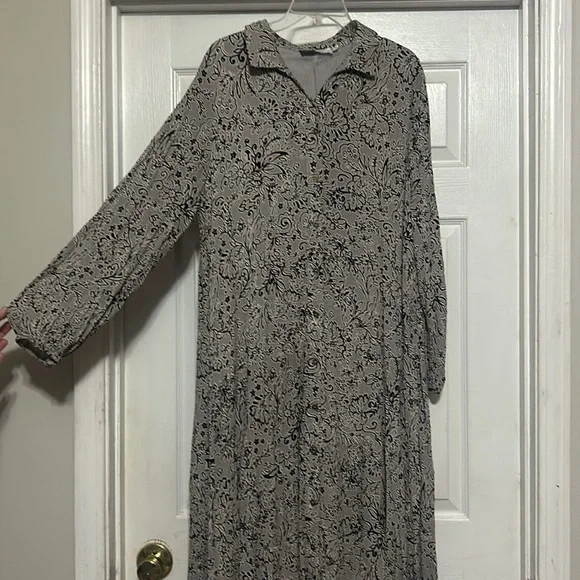 Piper and scoot dress - Picture 2 of 3